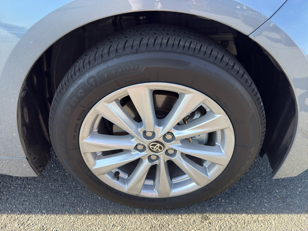 Used 2024 Toyota Corolla LE image 31