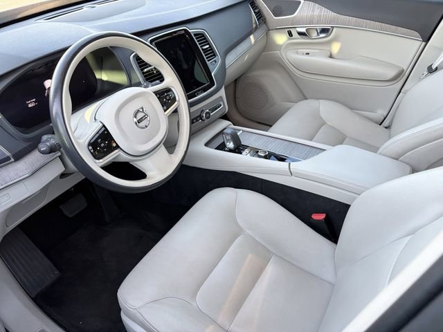 Used 2023 Volvo XC90 B6 Core AWD/4WD image 6