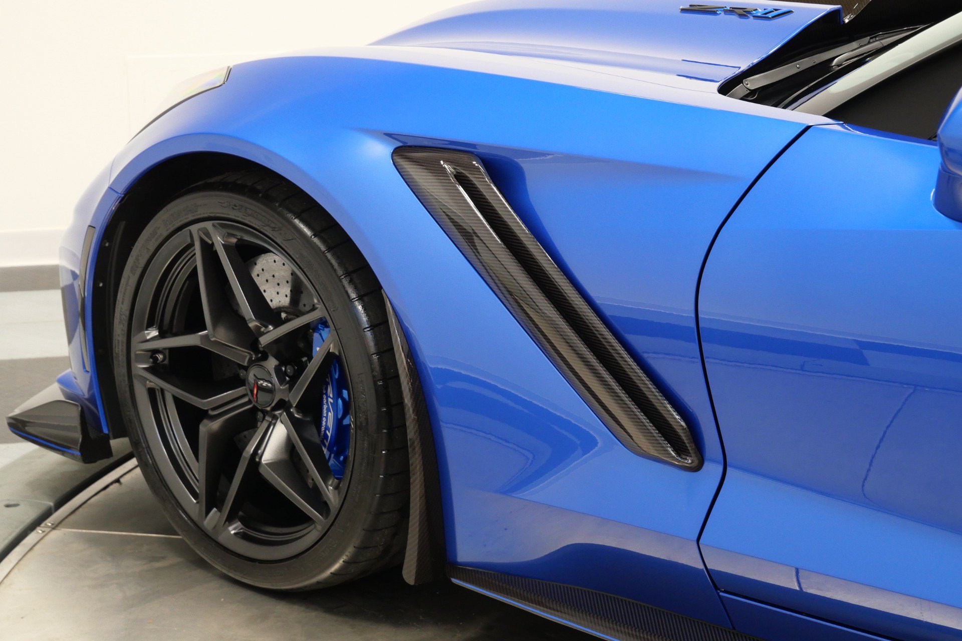 Used 2019 Chevrolet Corvette ZR1 RWD image 44