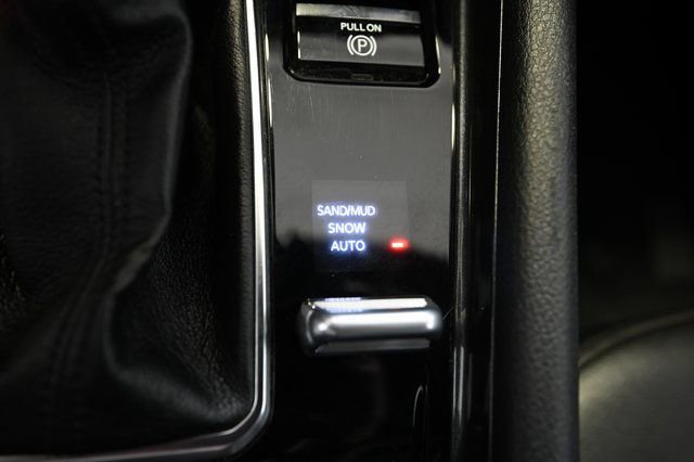 Used 2024 Jeep Compass Latitude image 24