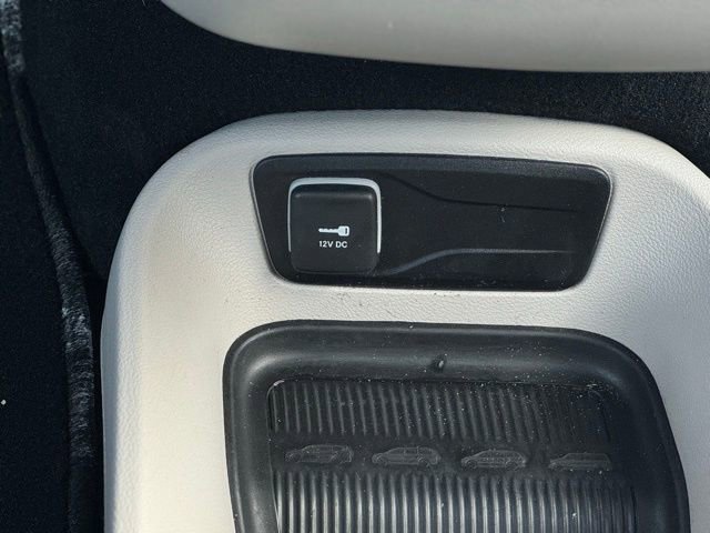 Certified 2024 Chrysler Pacifica Touring-L image 36