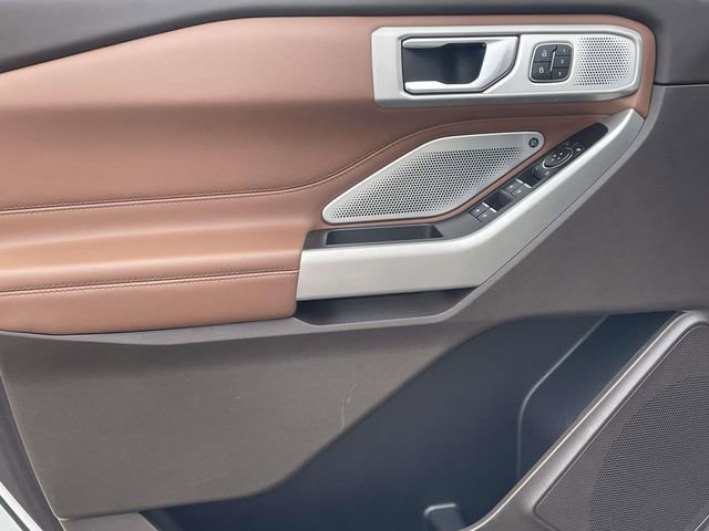 Certified 2022 Ford Explorer King Ranch w/ Class IV Trailer Tow Package image 16