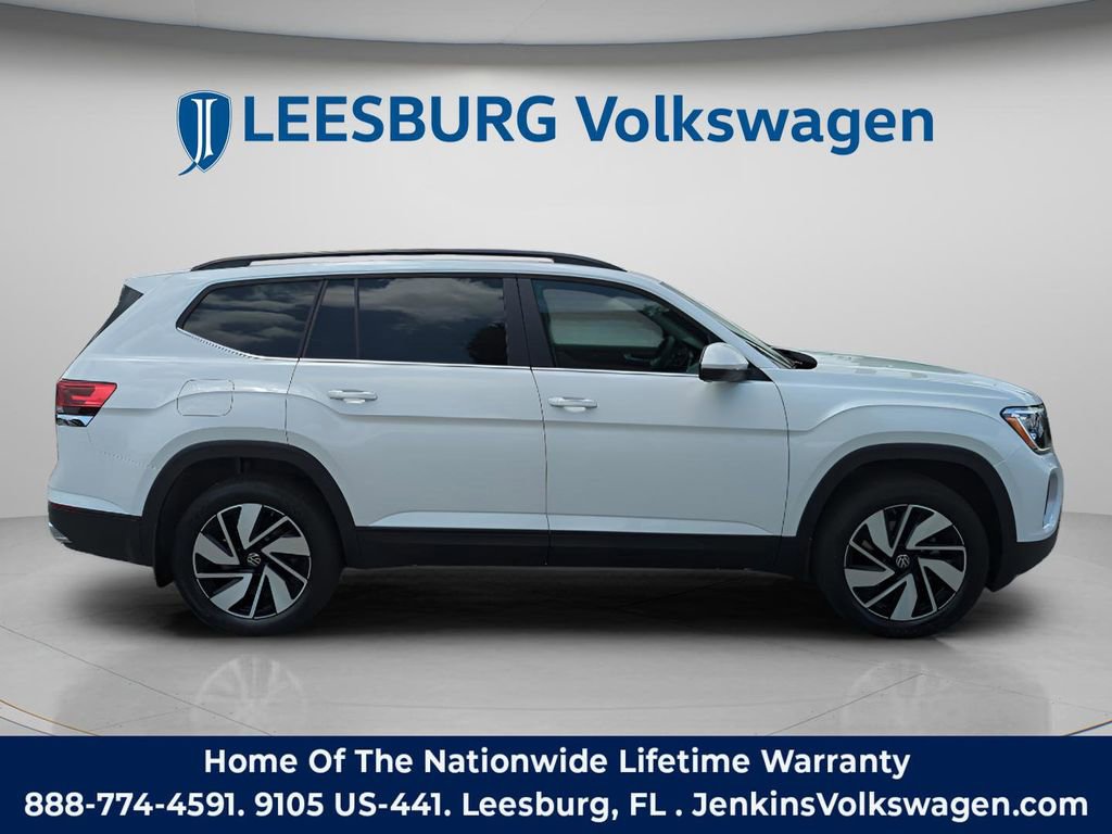 New 2026 Volkswagen Atlas SE FWD image 3