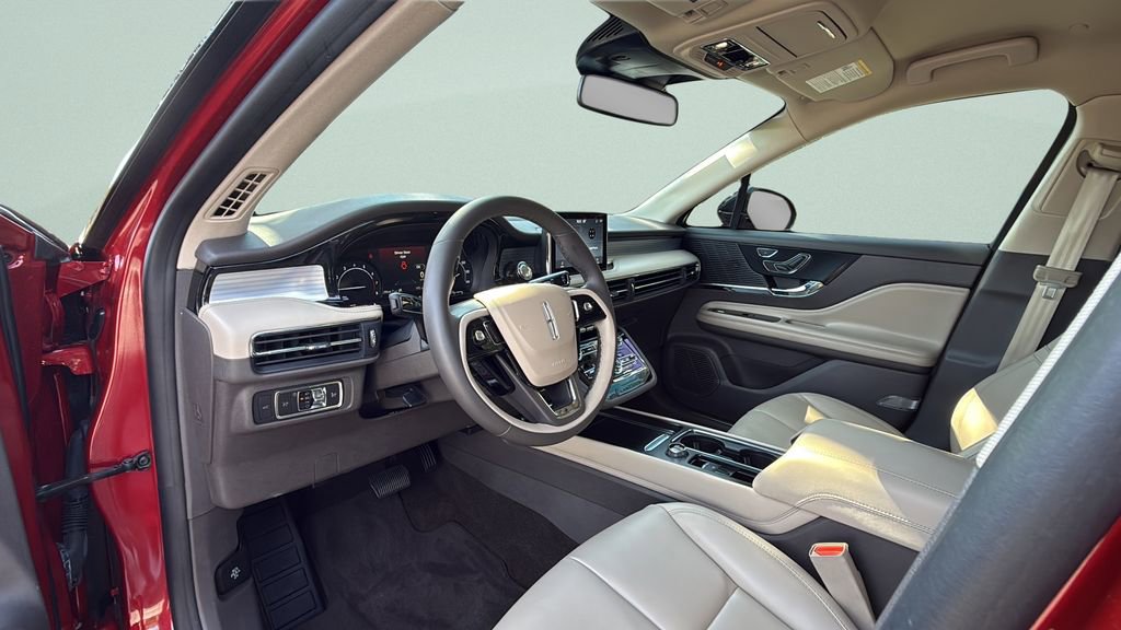 Used 2022 Lincoln Corsair FWD image 4