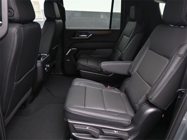 New 2026 GMC Yukon XL Denali image 11