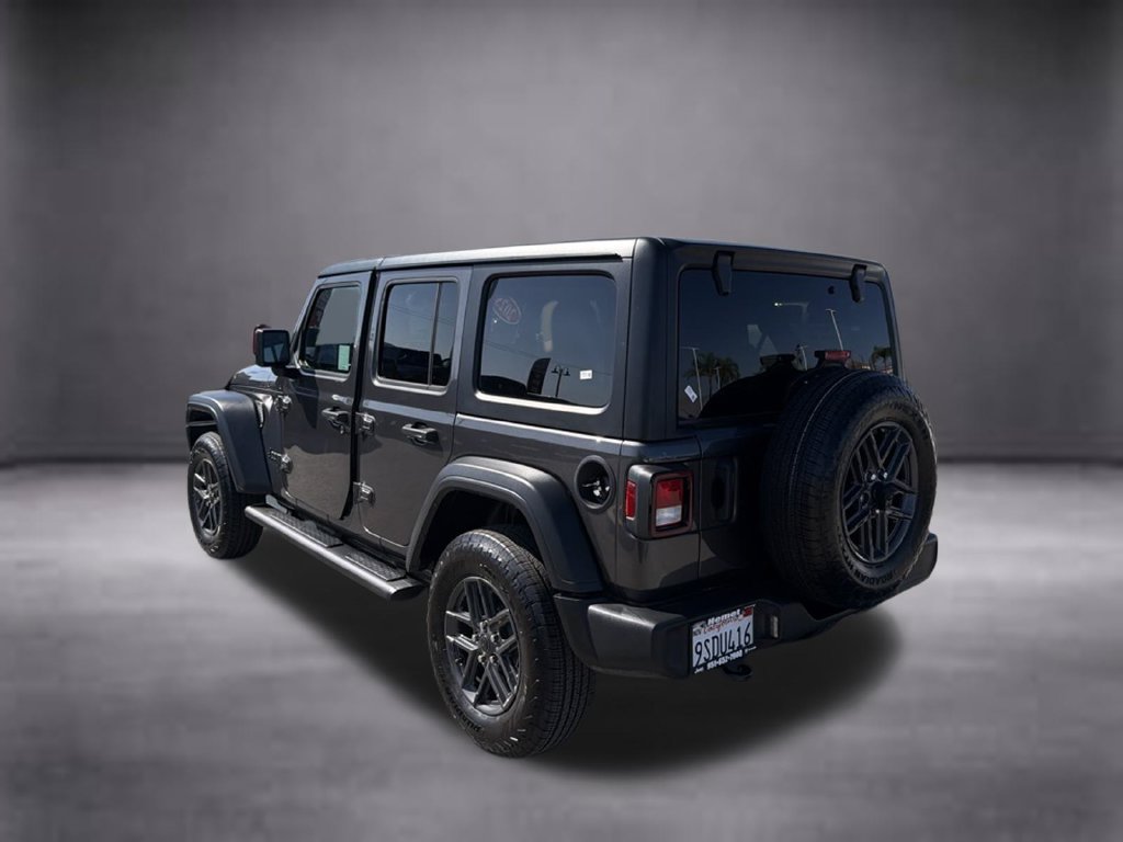 Used 2025 Jeep Wrangler Unlimited Sport AWD/4WD image 8