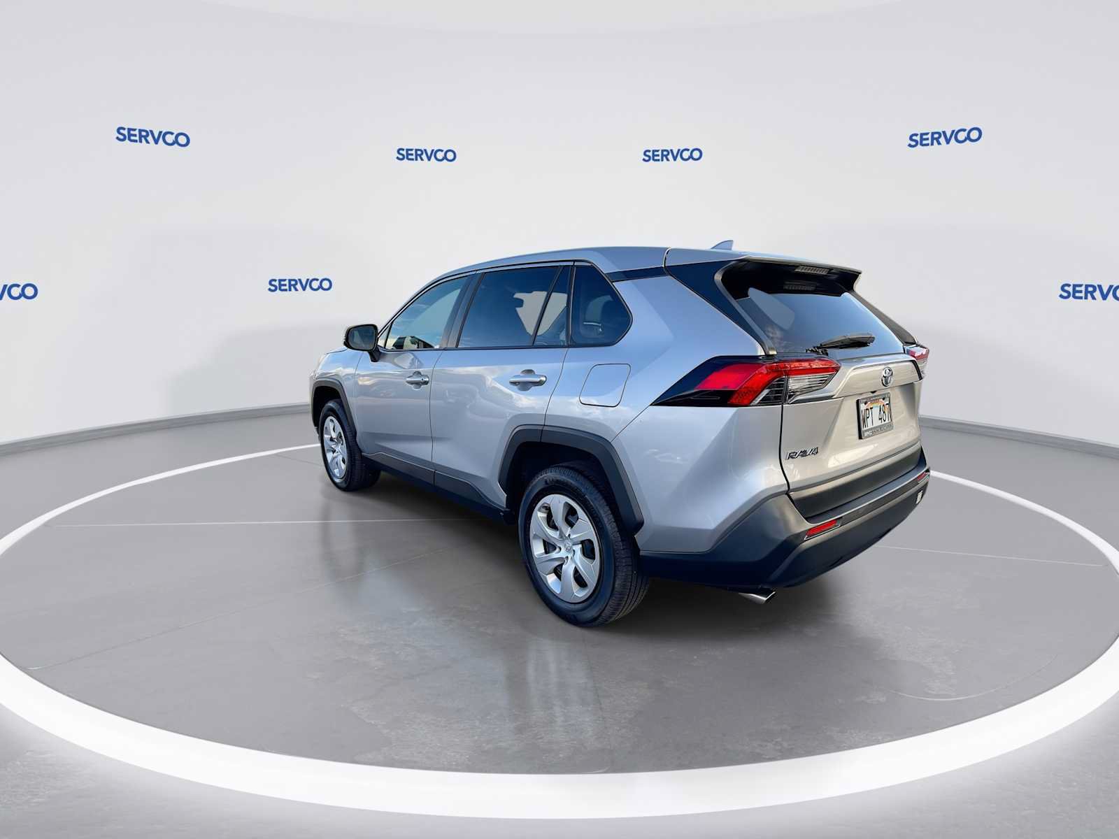Used 2022 Toyota RAV4 LE FWD image 6