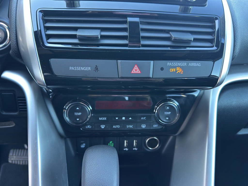 Used 2024 Mitsubishi Eclipse Cross SEL image 21