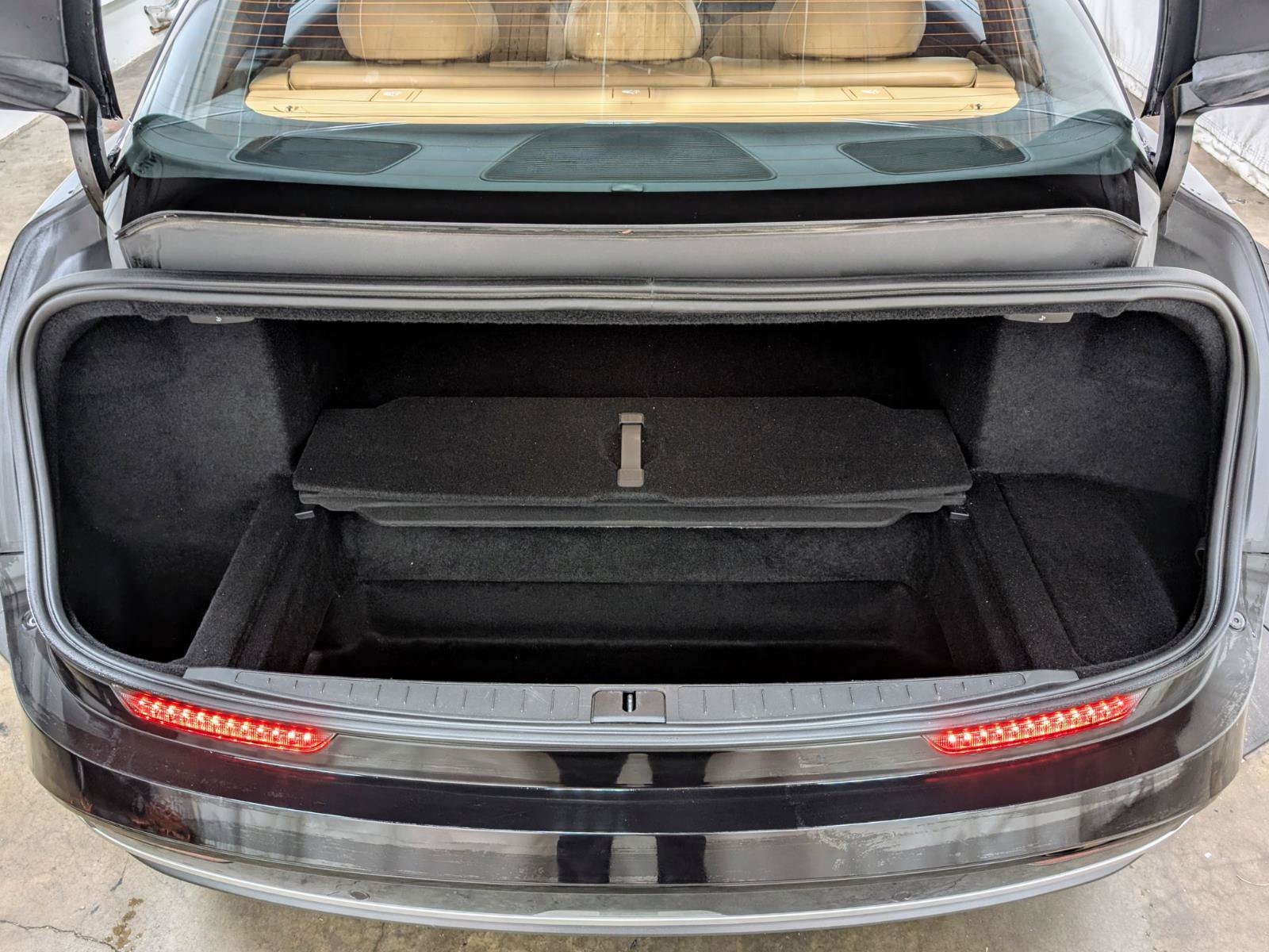 Used 2024 Lucid Air Touring AWD/4WD image 27