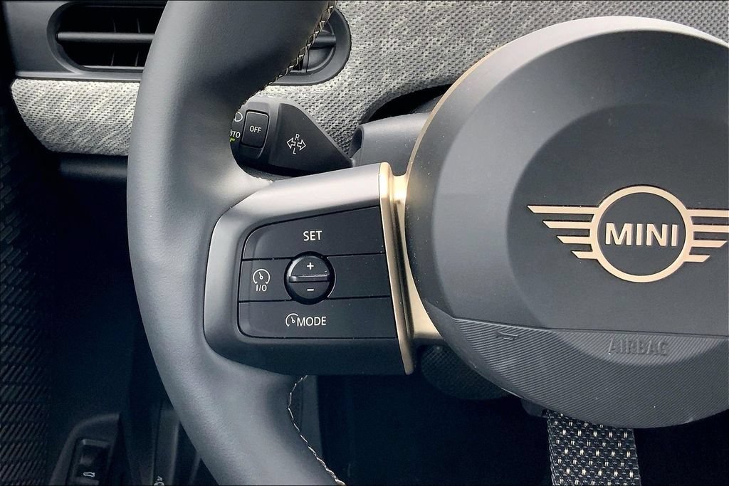 Certified 2025 MINI Cooper S FWD image 20