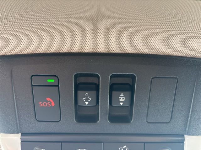 New 2026 Nissan Rogue SV image 32