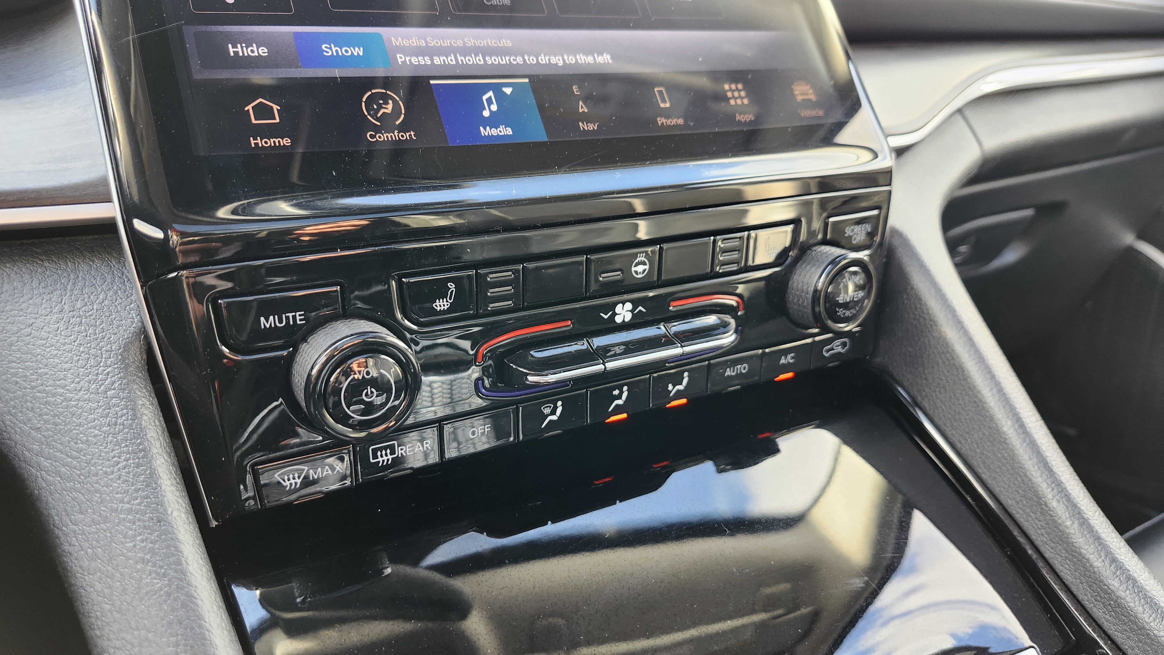 Used 2023 Jeep Grand Cherokee 4WD 4xe image 35