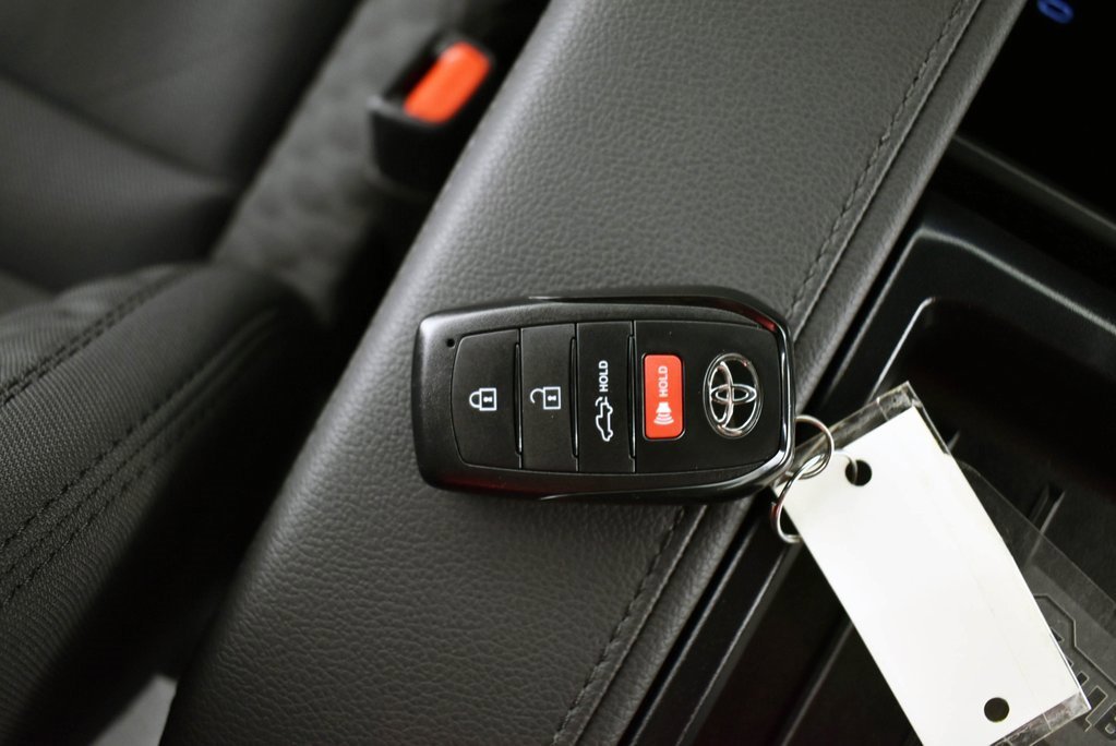 New 2025 Toyota Tundra SR image 37