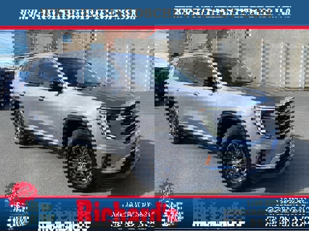 Used 2025 GMC Acadia Elevation