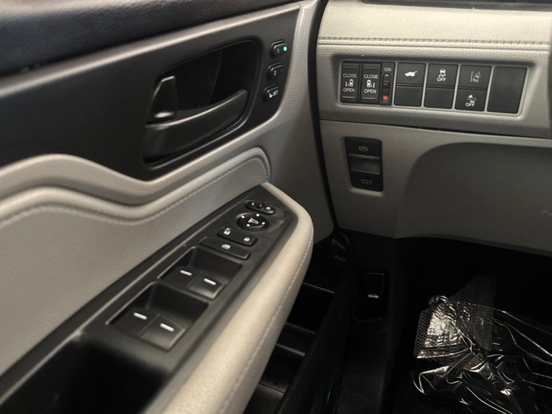 Used 2018 Honda Odyssey EX-L image 11