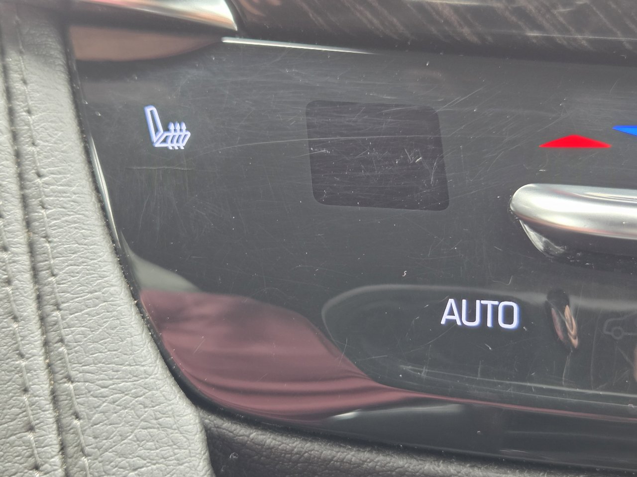 Used 2022 Cadillac XT6 Premium Luxury image 26