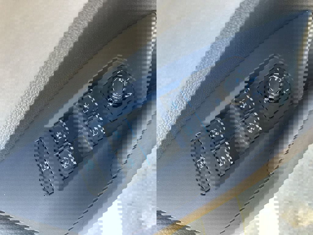 New 2026 Volkswagen Jetta SE image 11