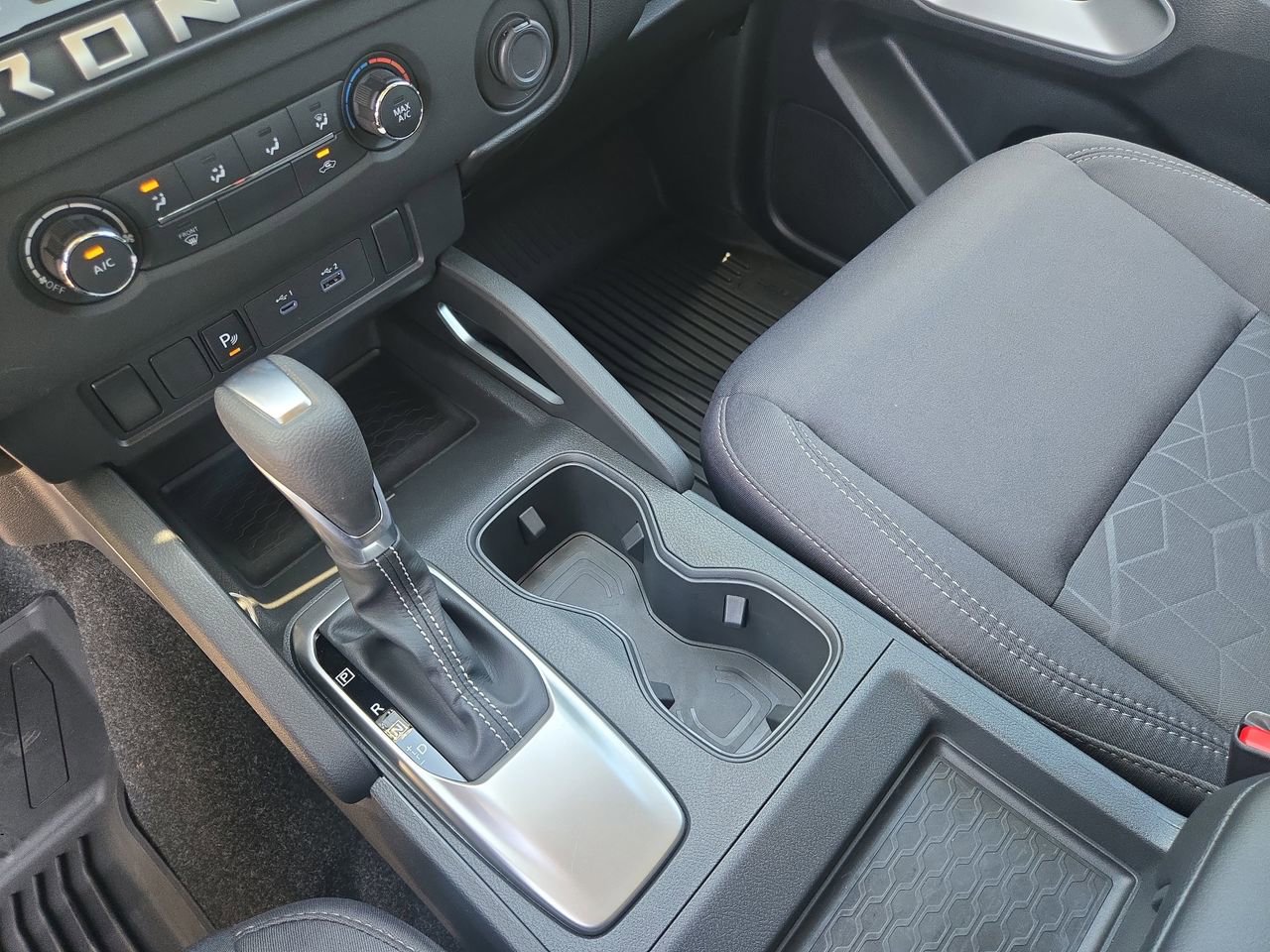Certified 2025 Nissan Frontier SV RWD image 23