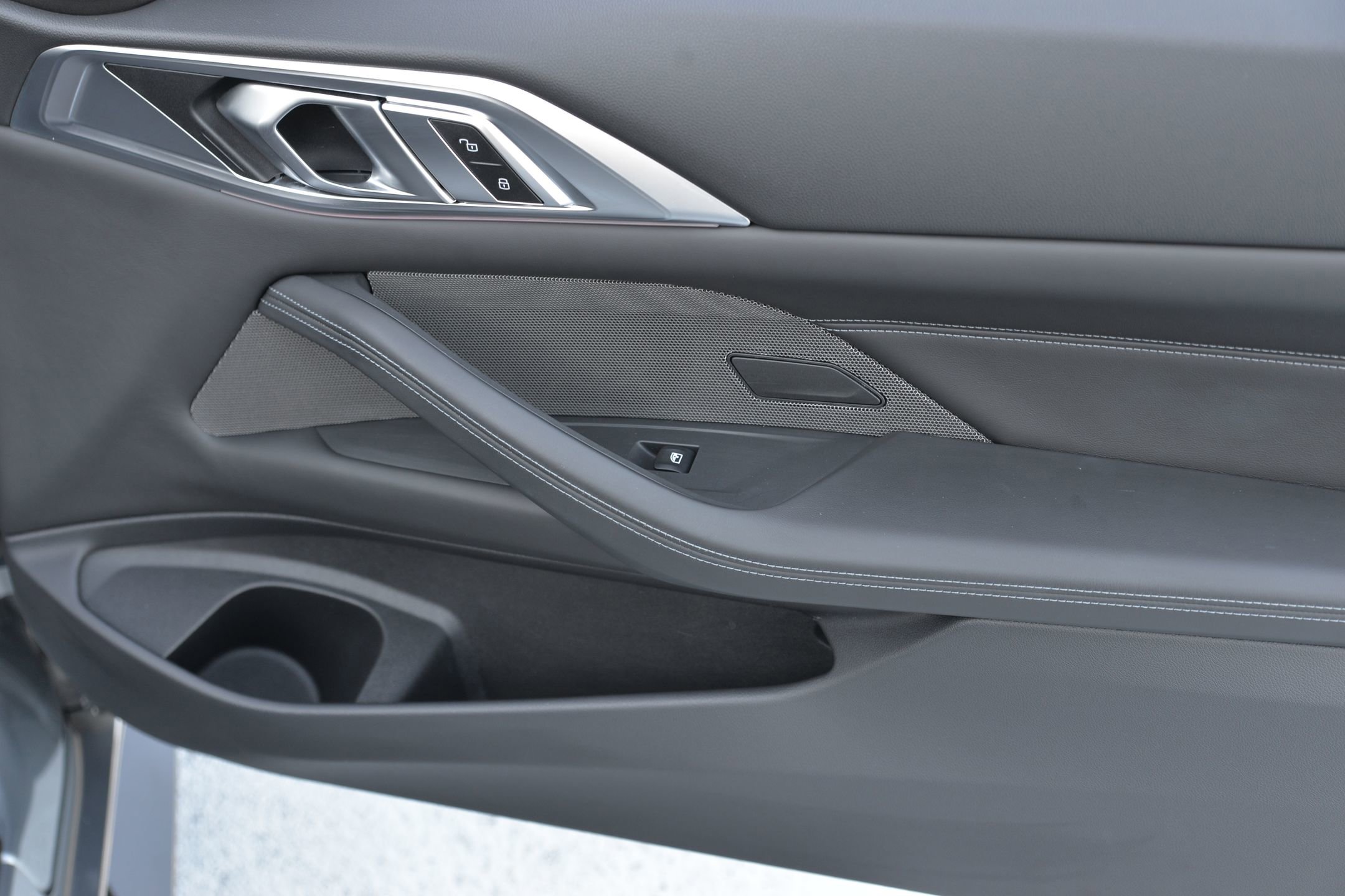 Used 2022 BMW M4 xDrive Competition image 11