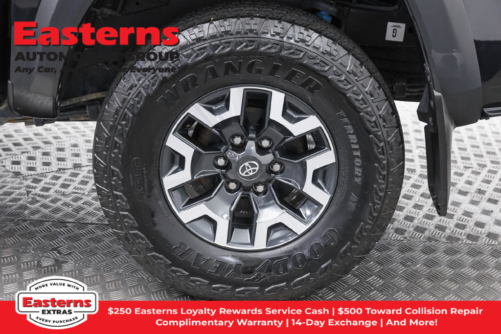 Used 2021 Toyota Tacoma TRD Off-Road AWD/4WD image 36