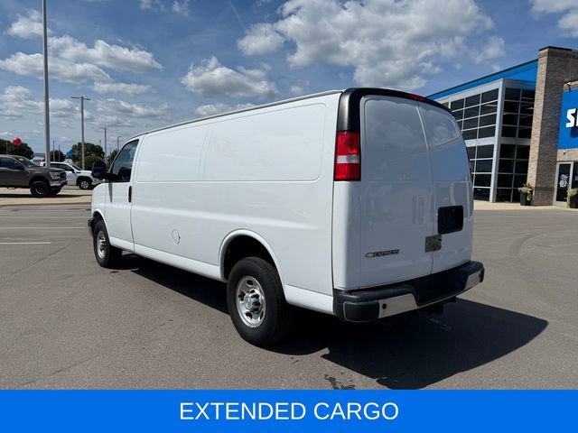 Used 2021 Chevrolet Express 3500 Extended w/ Driver Convenience Package image 3