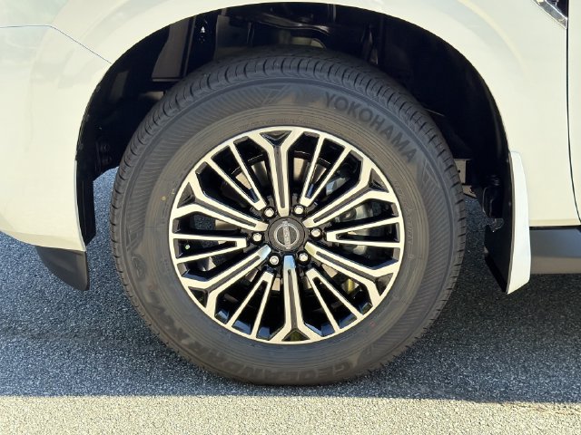 New 2026 Nissan Armada SL AWD/4WD image 13