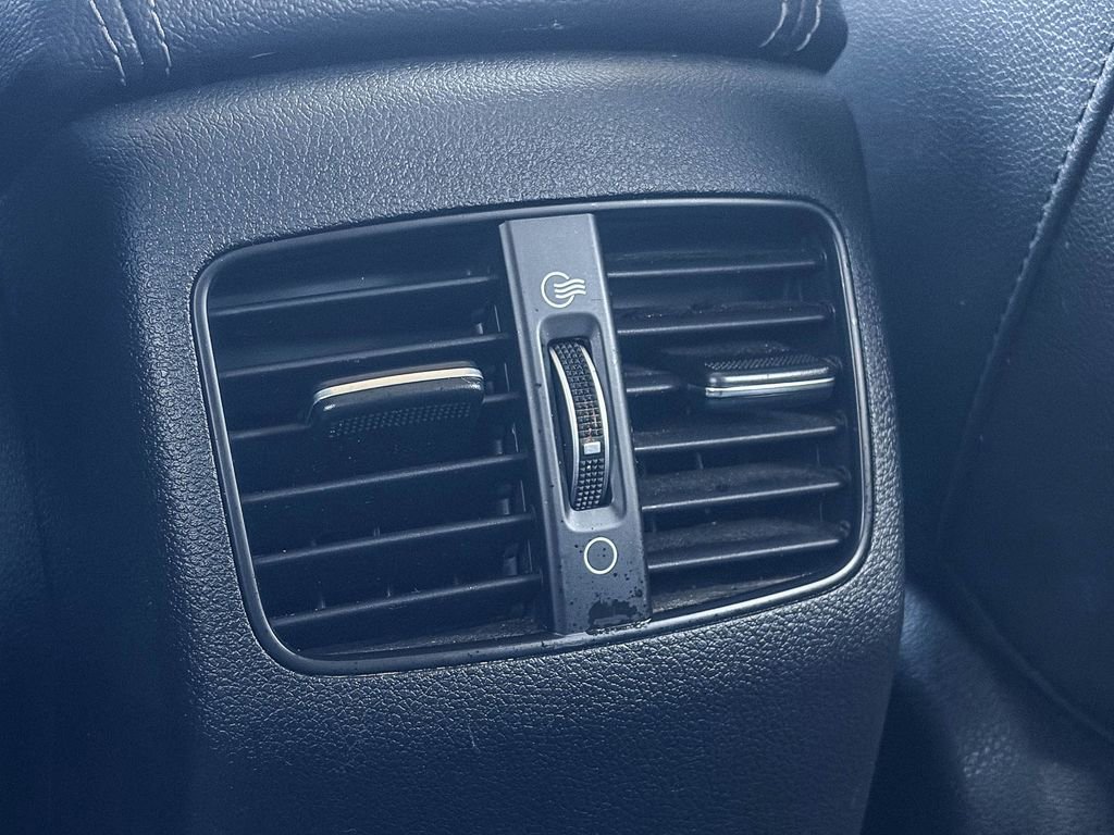 Used 2022 Kia Niro EX image 23