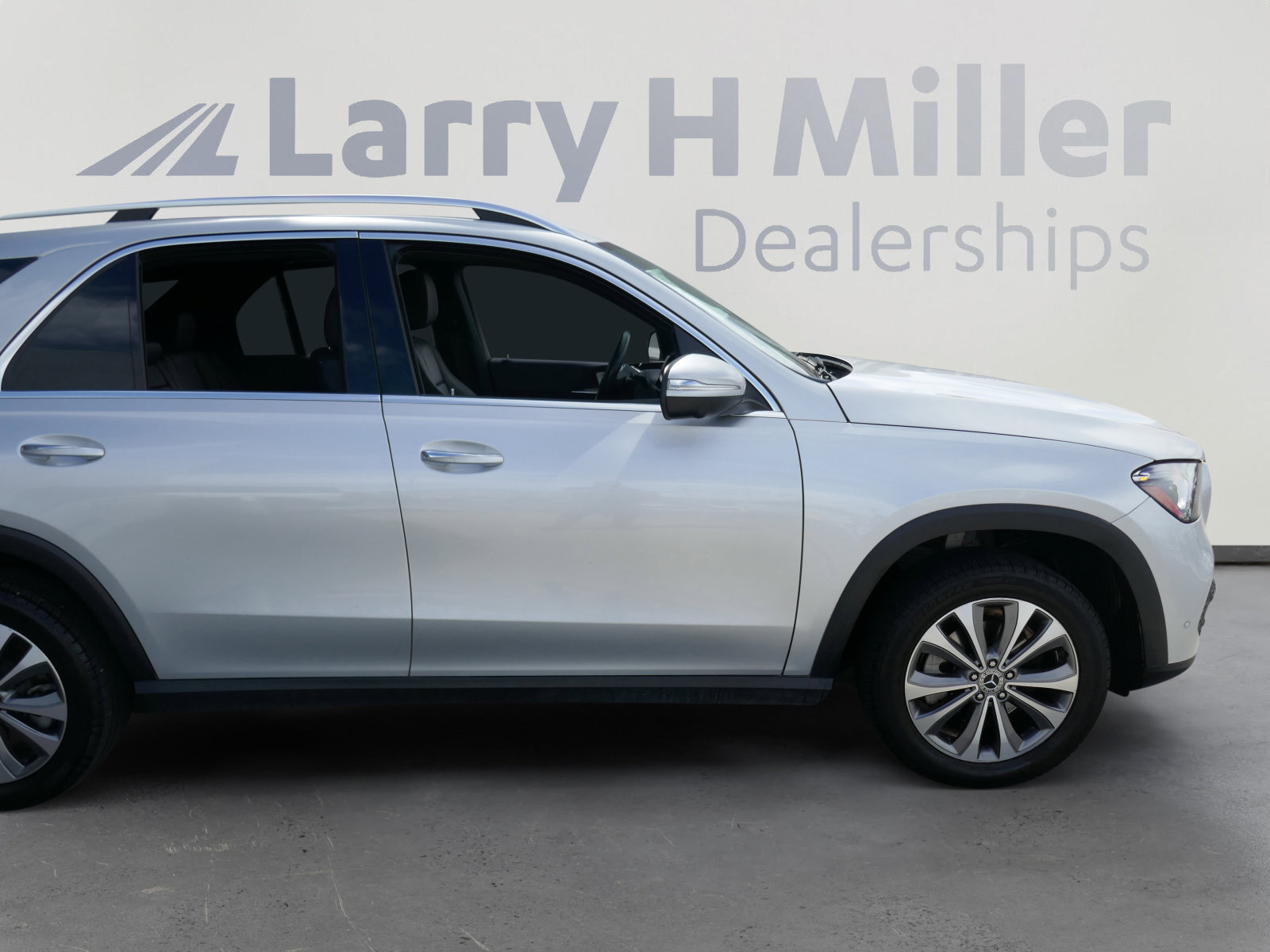 Used 2021 Mercedes-Benz GLE 350 4MATIC image 35