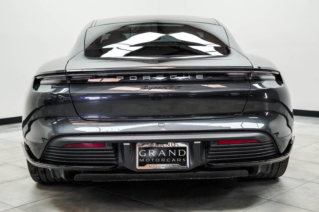 Used 2020 Porsche Taycan 4S image 9