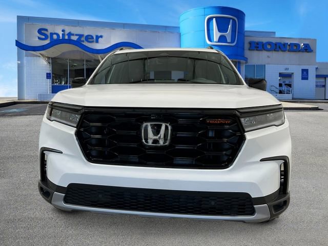 New 2025 Honda Pilot TrailSport image 9
