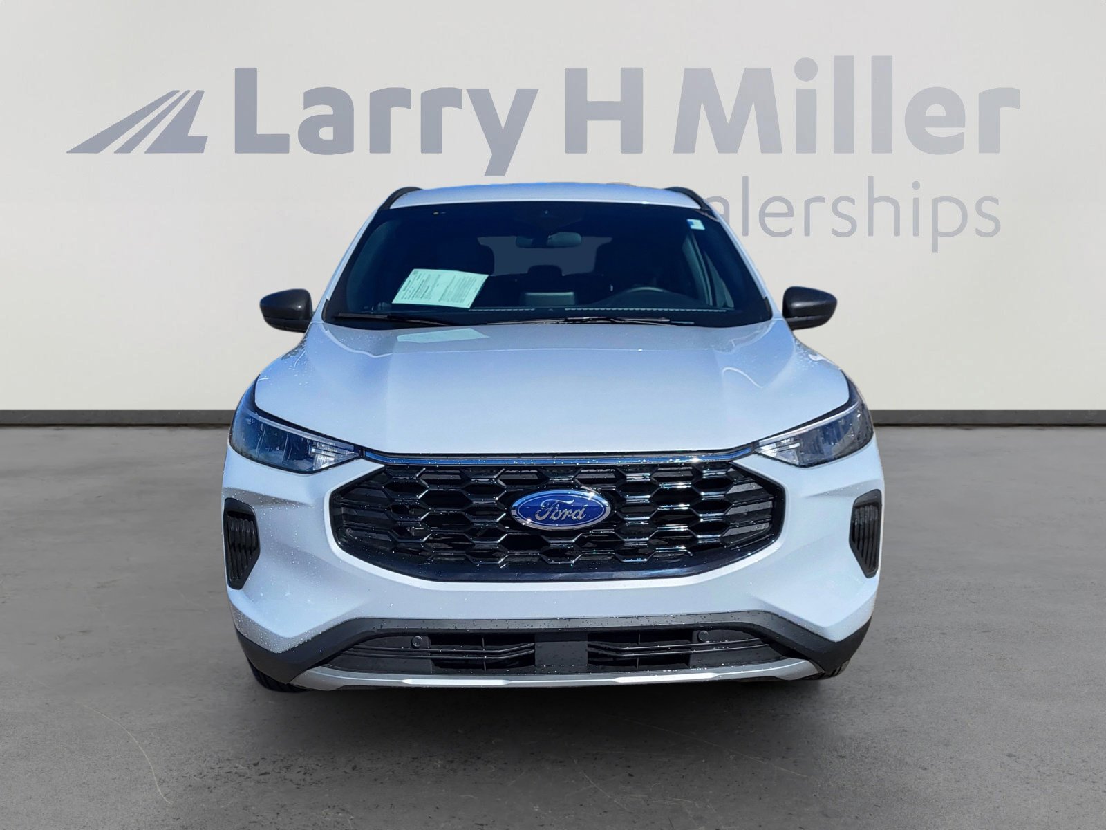 Used 2026 Ford Escape ST-Line w/ Cold Weather Package image 8