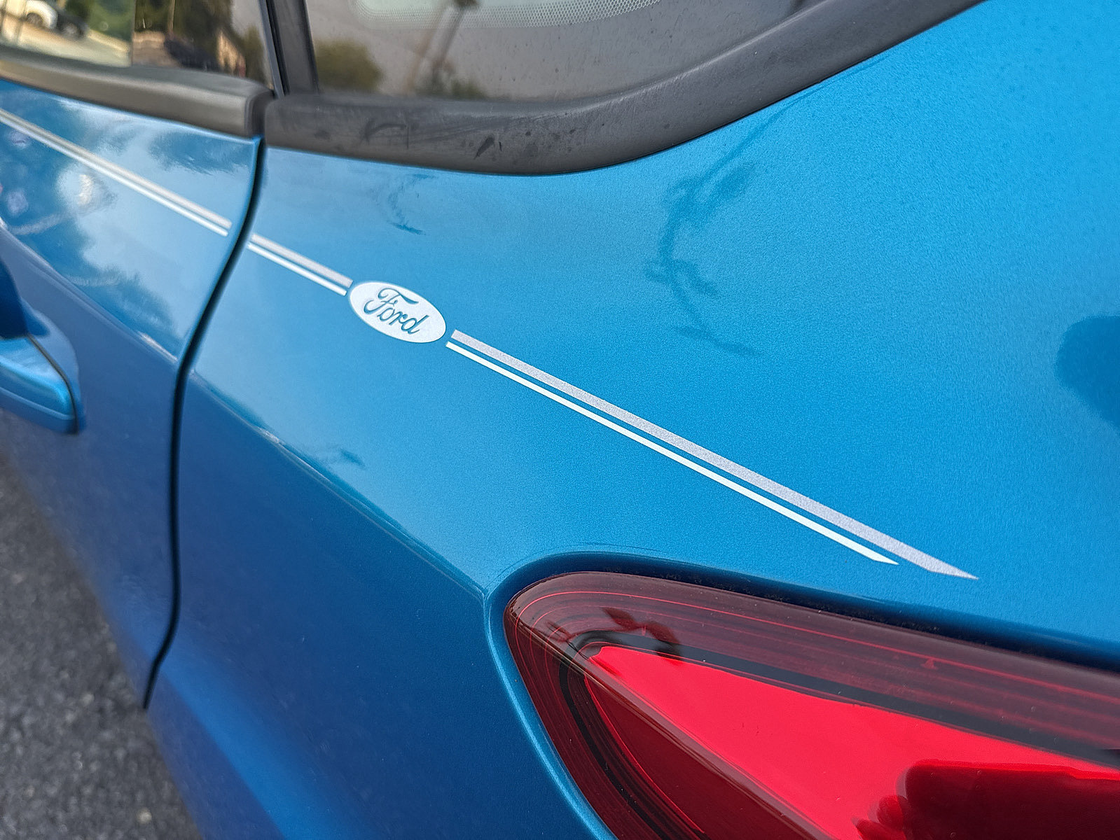 Used 2016 Ford Focus SE w/ SE Power Seat Package FWD image 24