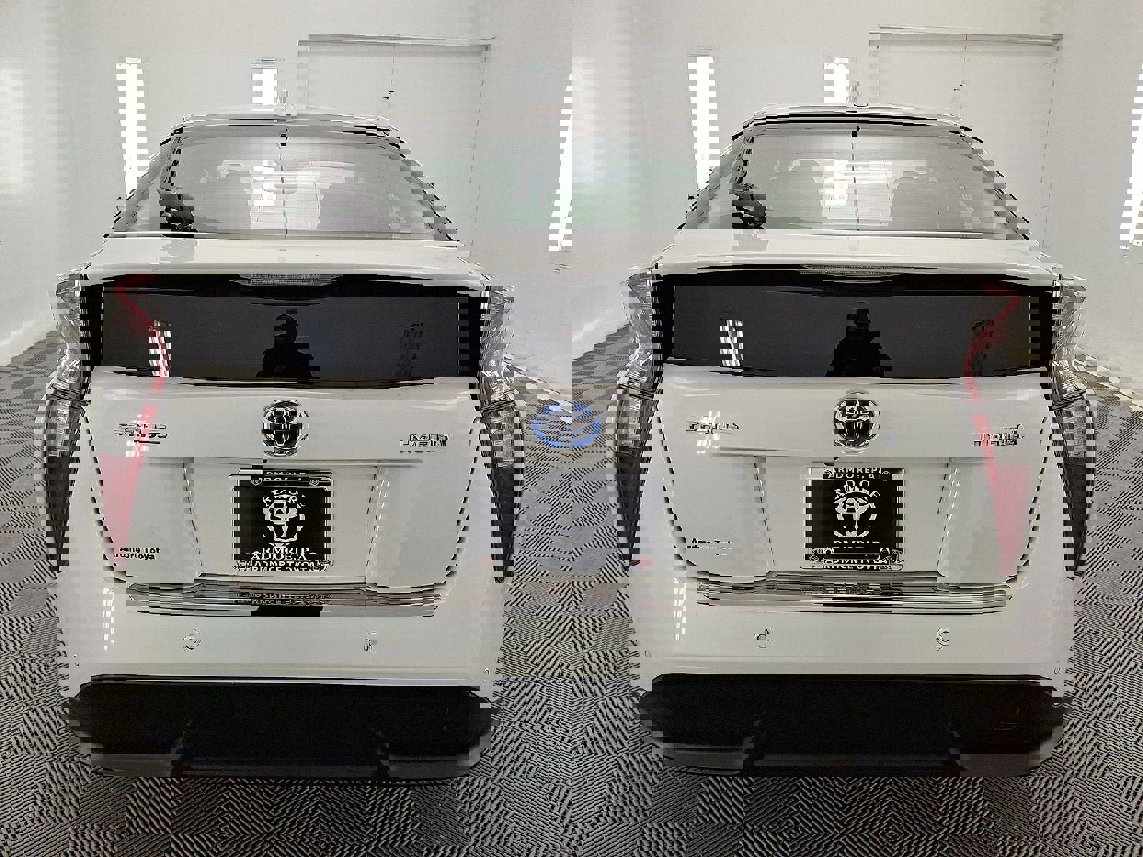 Used 2017 Toyota Prius Four Touring image 23