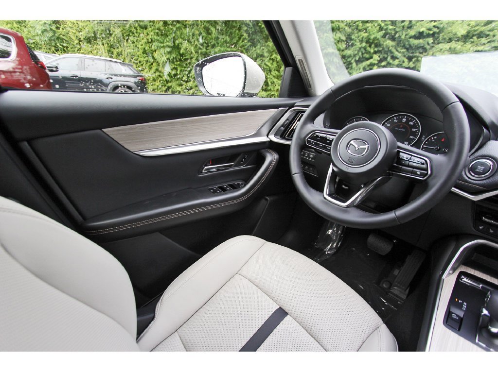 New 2026 MAZDA CX-90 3.3 Turbo w/ Preferred Package AWD/4WD image 6