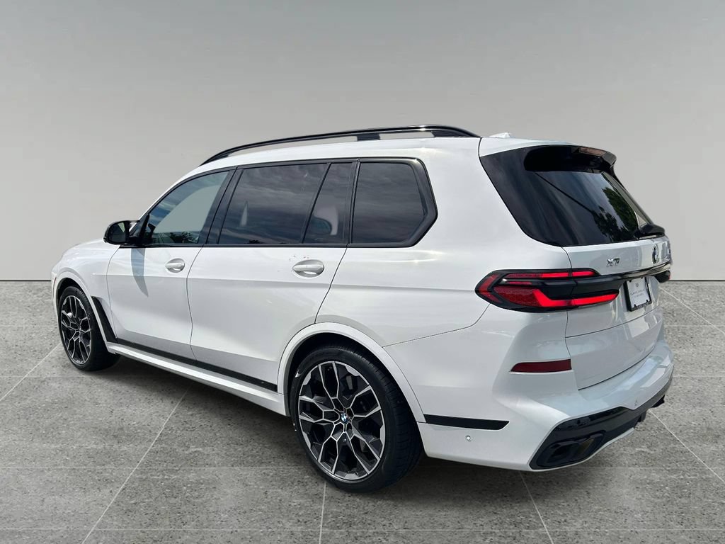 Used 2025 BMW X7 M60i w/ Executive Package AWD/4WD image 3