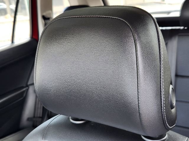 Used 2018 Volkswagen Tiguan SEL image 13
