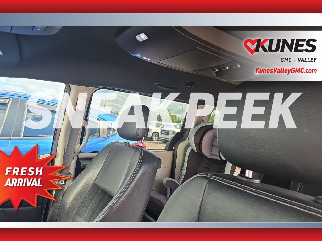 Used 2017 Dodge Grand Caravan SXT w/ Driver Convenience Group FWD image 5