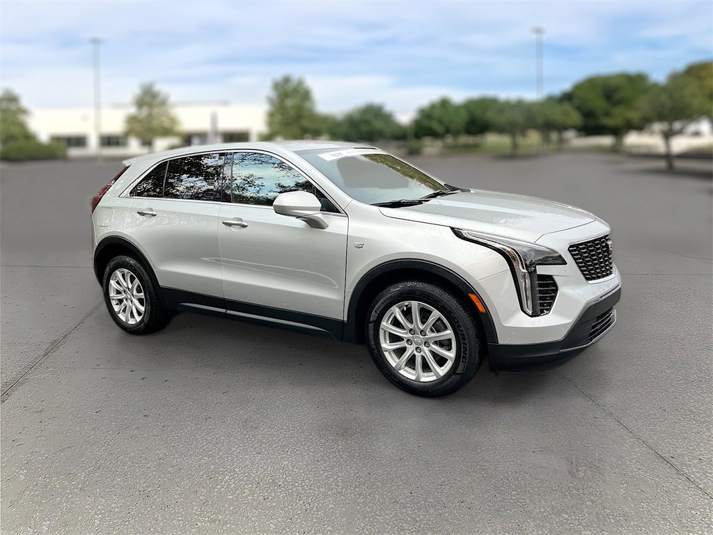 Certified 2021 Cadillac XT4 Luxury w/ Cold Weather Package