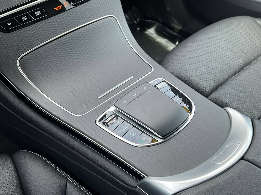 Used 2022 Mercedes-Benz GLC 300 4MATIC w/ Premium Package Lite image 28