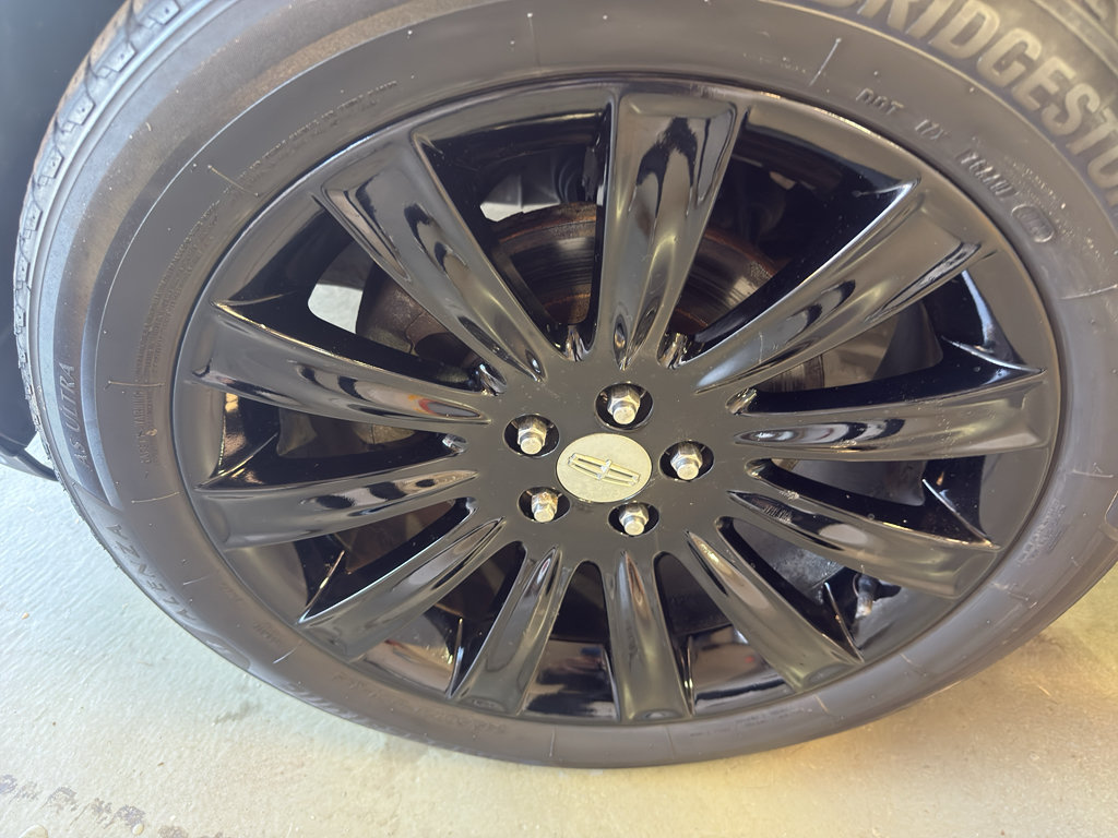Used 2015 Lincoln MKX AWD w/ Equipment Group 102A image 32