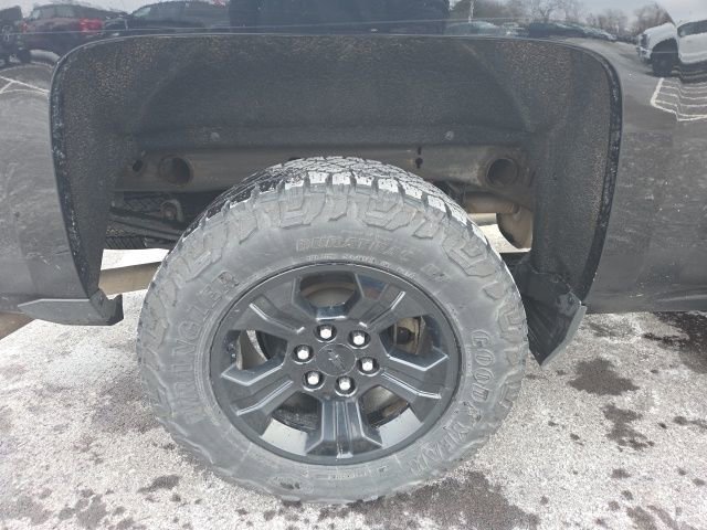 Used 2017 Chevrolet Silverado 1500 LTZ Z71 w/ LTZ Plus Package image 5