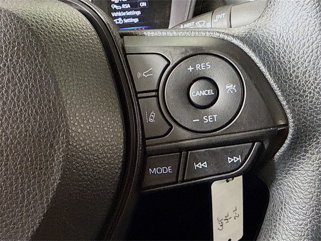 Used 2022 Toyota Corolla LE image 16
