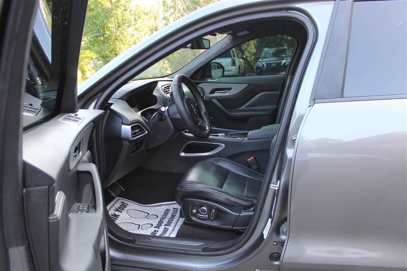 Used 2018 Jaguar F-PACE S AWD/4WD image 10