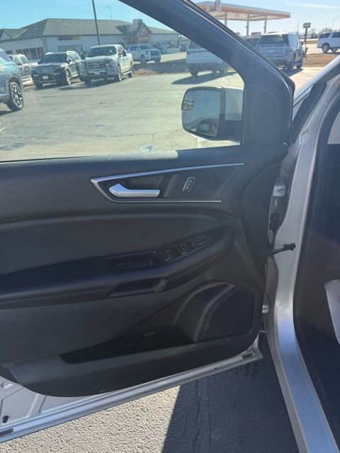 Used 2015 Ford Edge SEL w/ Equipment Group 201A image 9