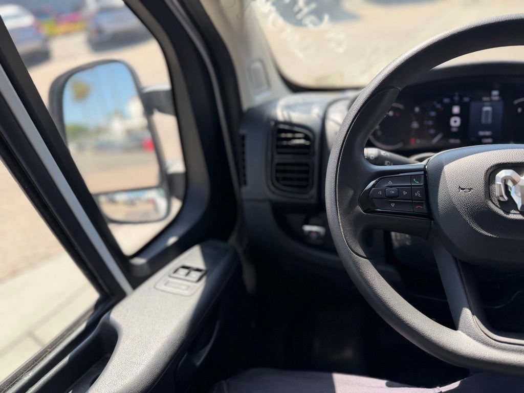Used 2025 RAM ProMaster 2500 w/ U-Haul Equipment Group FWD image 6
