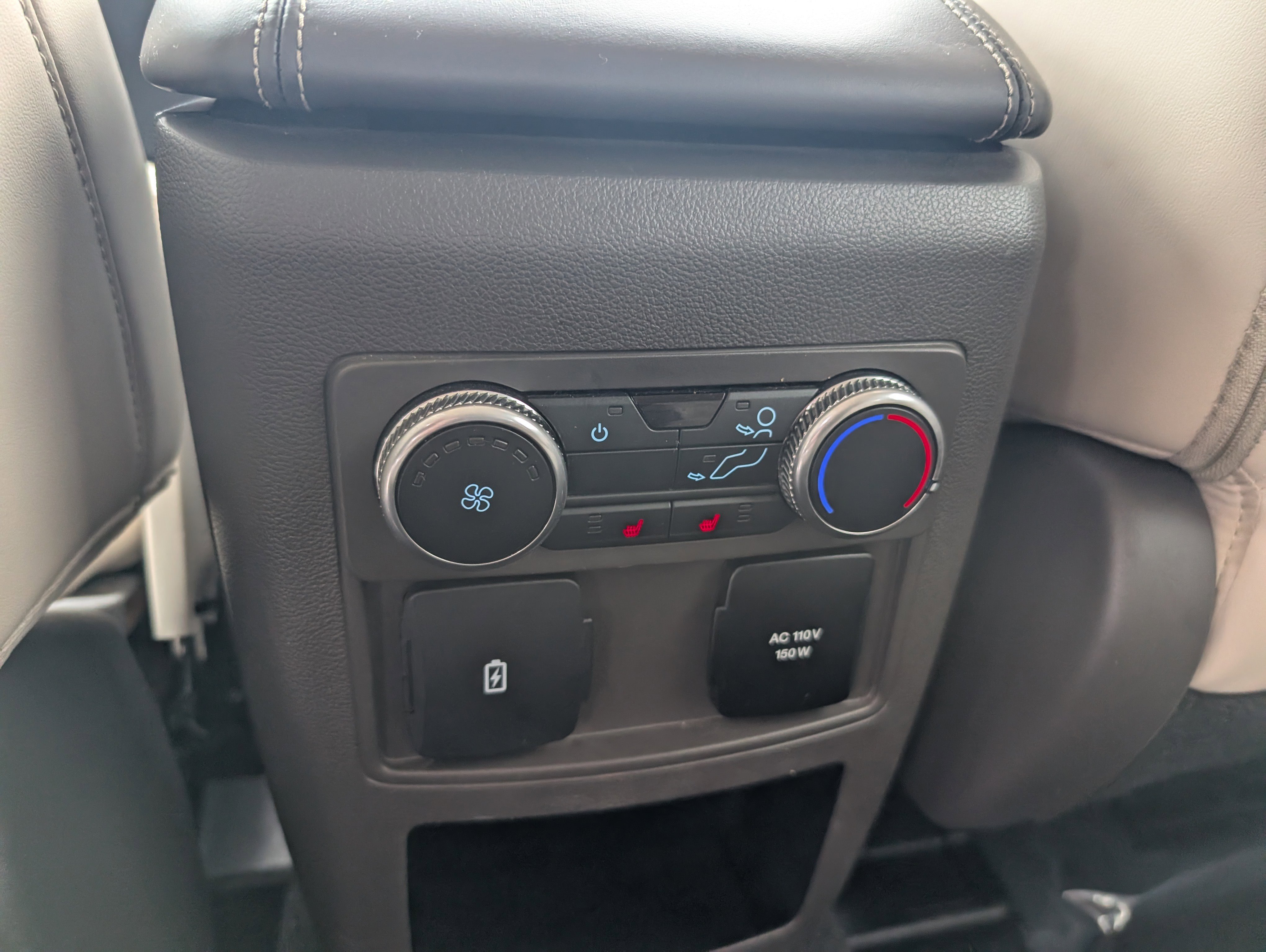 Used 2021 Ford Explorer Platinum w/ Equipment Group 601A image 29