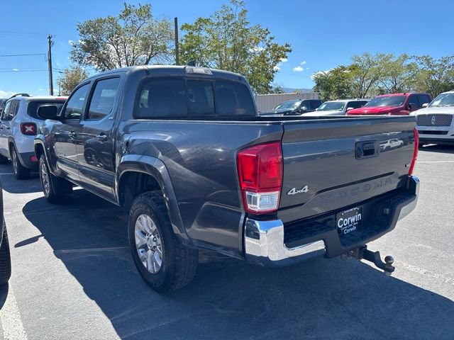 Used 2017 Toyota Tacoma TRD Off-Road AWD/4WD image 4