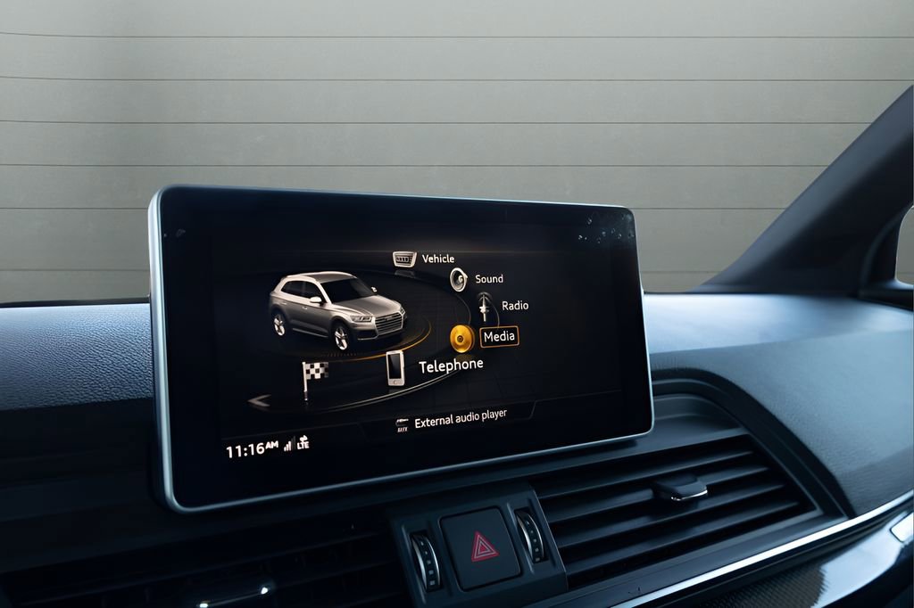 Used 2020 Audi SQ5 Premium Plus w/ Premium Plus Package image 21