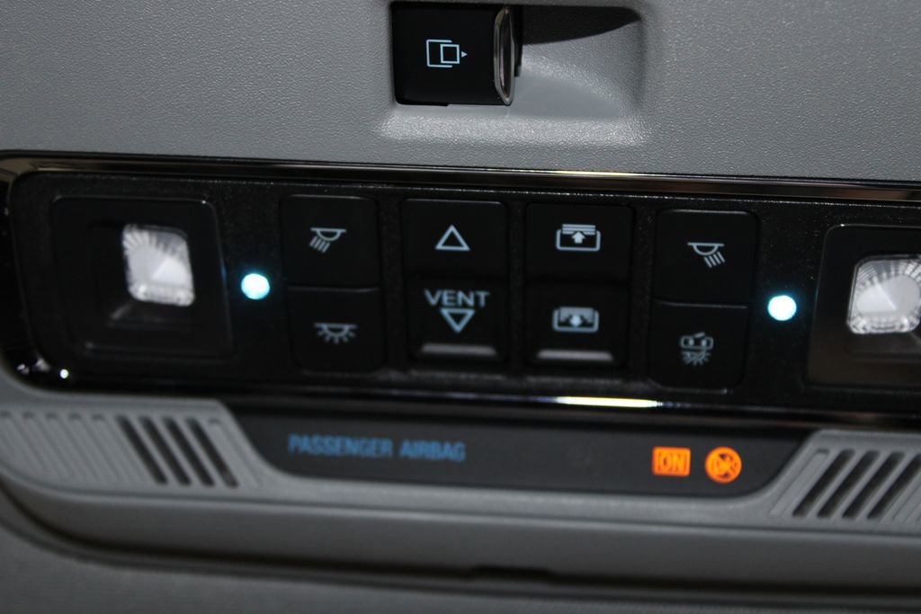 Used 2024 Ford F350 Lariat w/ Tremor Off-Road Package image 58