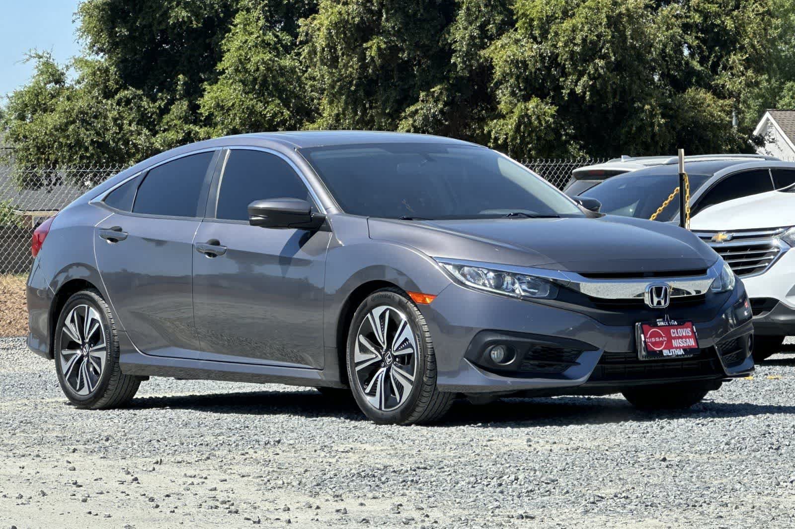 Used 2018 Honda Civic EX-T image 10